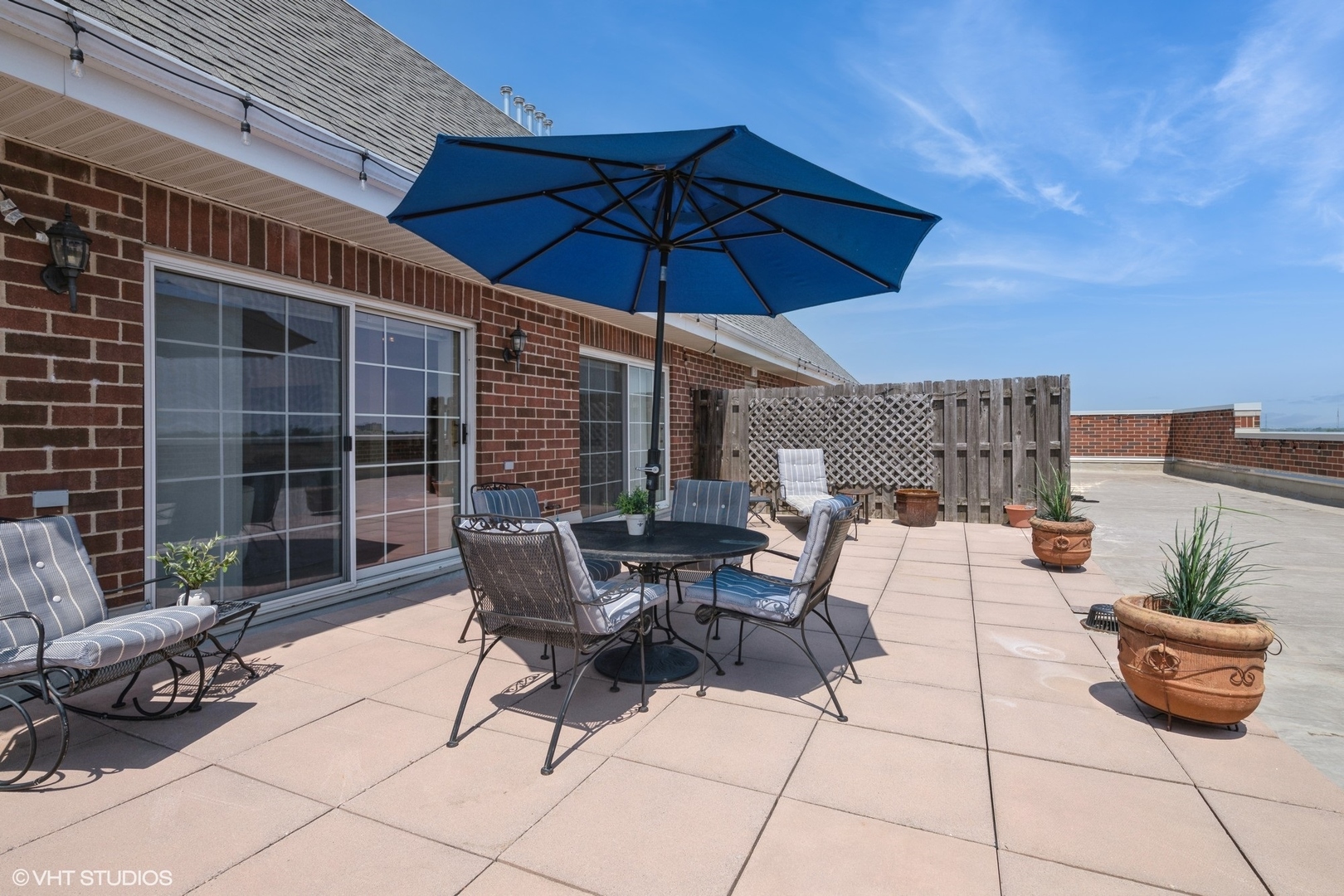 390 W Mahogany Court #701, Palatine, IL 60067