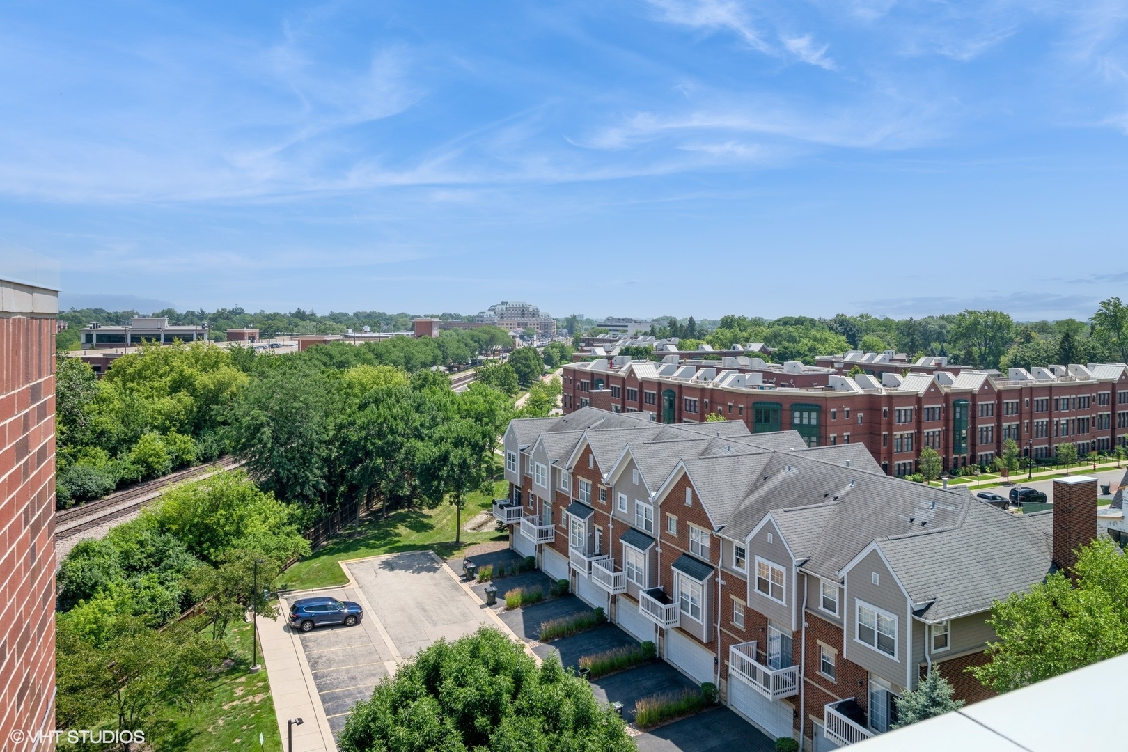390 W Mahogany Court #701, Palatine, IL 60067