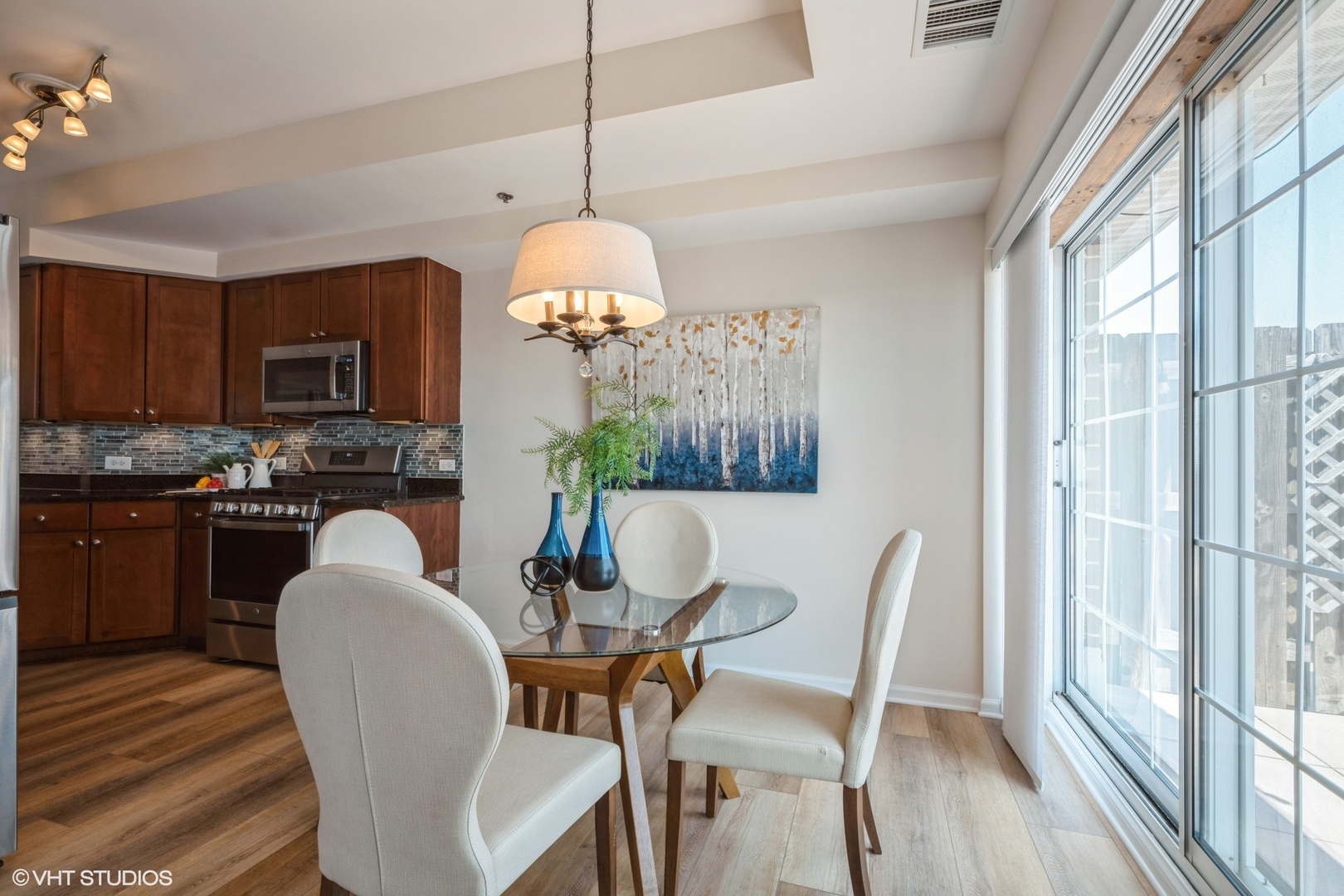 390 W Mahogany Court #701, Palatine, IL 60067