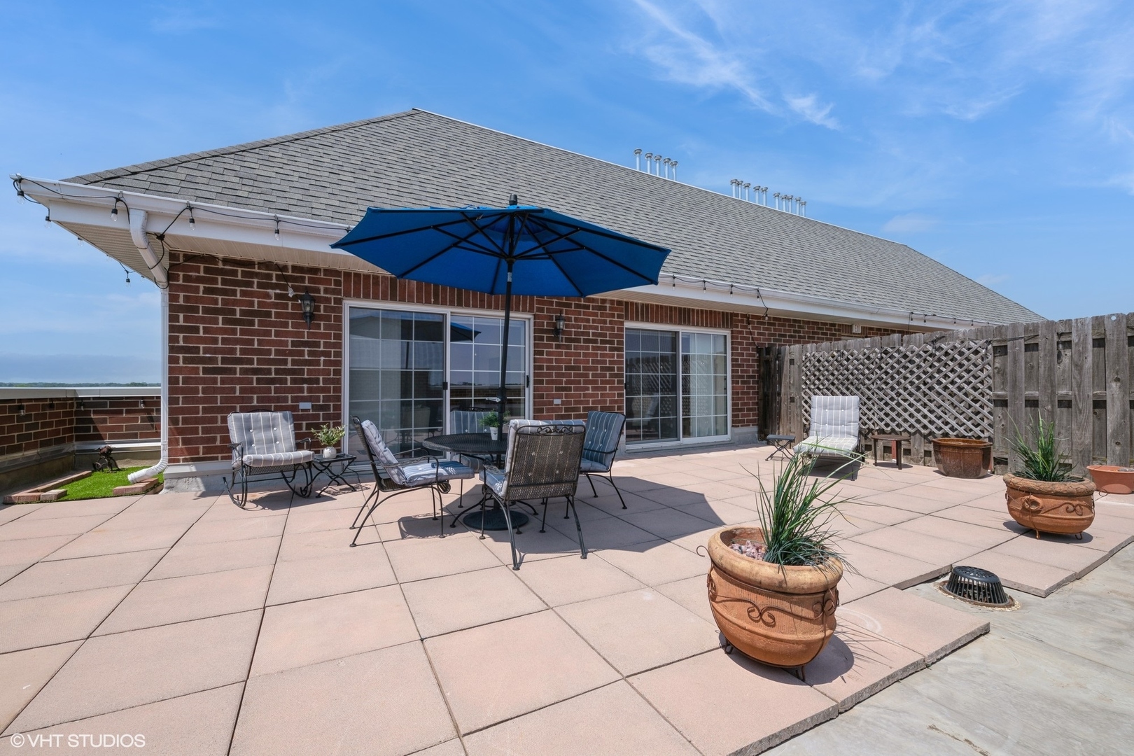 390 W Mahogany Court #701, Palatine, IL 60067