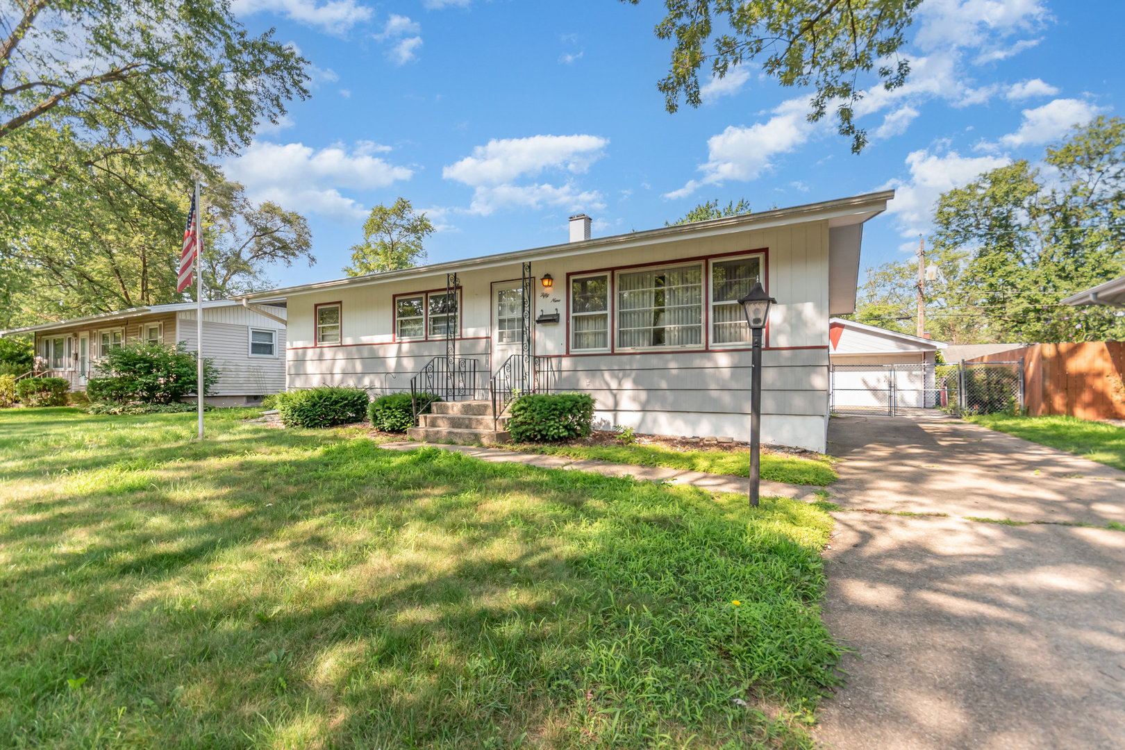 59 Indianwood Drive, Thornton, IL 60476