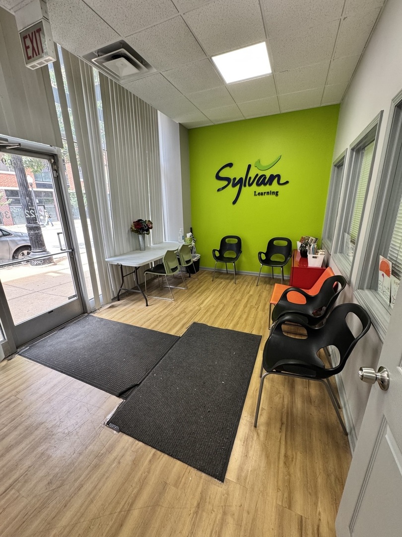 1609 S Halsted Street, Chicago, IL 60608