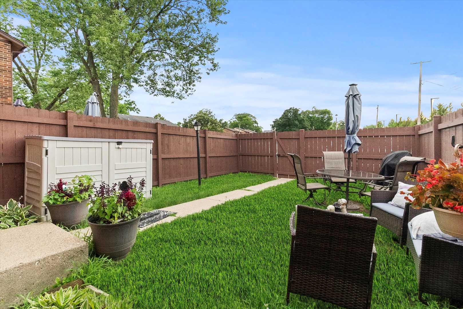 1S124 Winthrop Lane, Villa Park, IL 60181