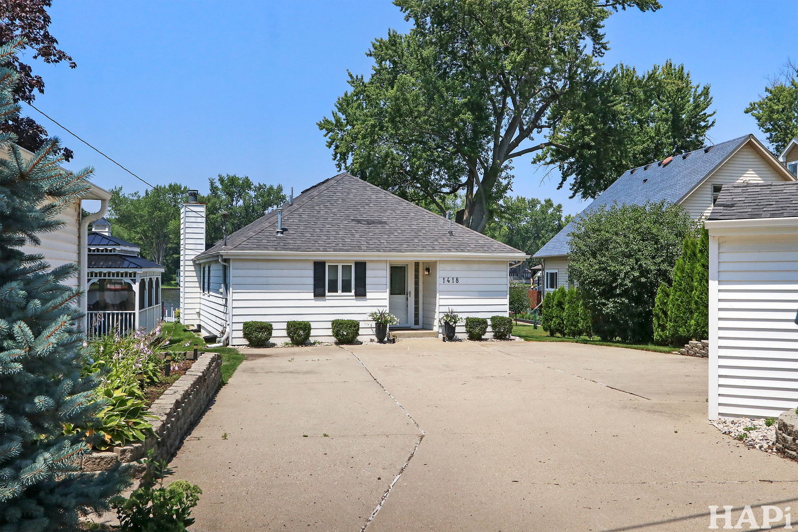 1418 River Terrace Drive, Johnsburg, IL 60051