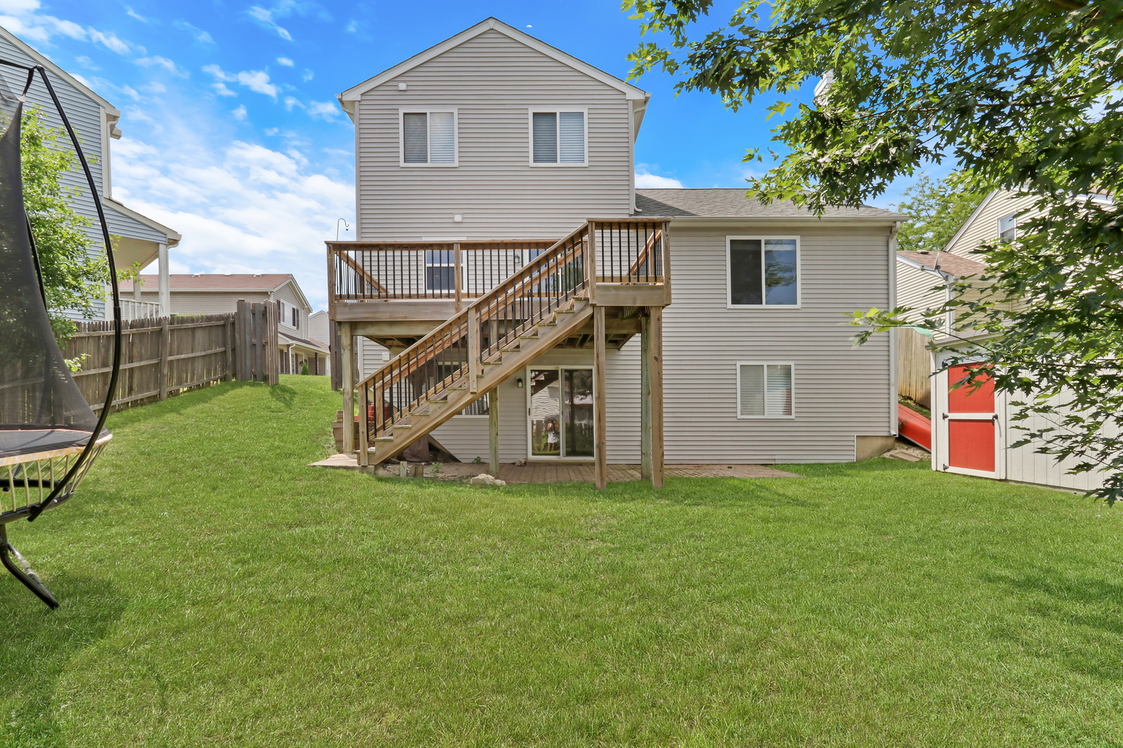 2181 Stonehedge Court, Round Lake Beach, IL 60073