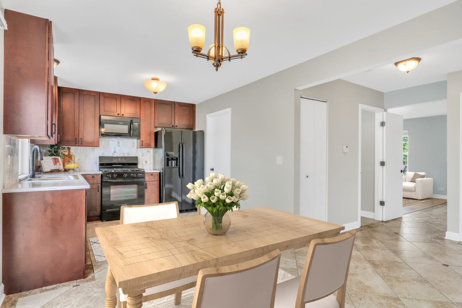 2181 Stonehedge Court, Round Lake Beach, IL 60073