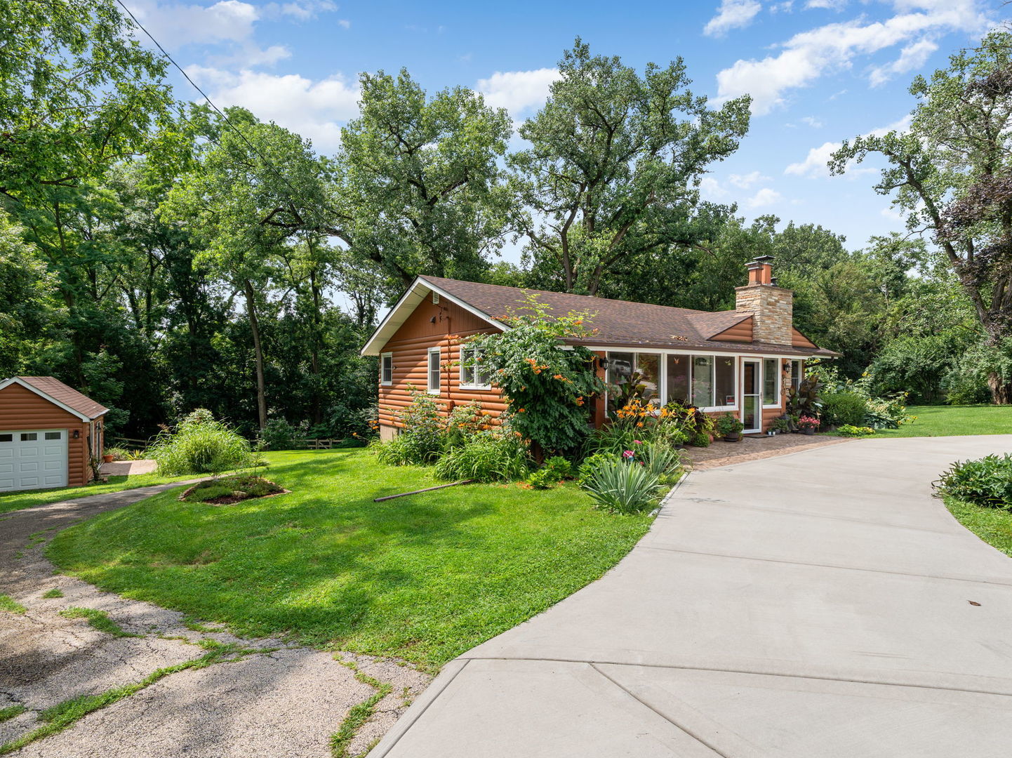 1412 MAPLE Road, Joliet, IL 60432