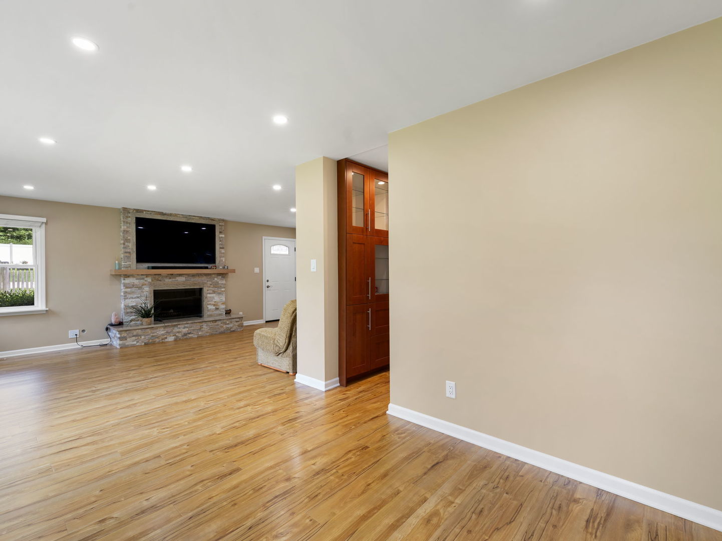 1412 MAPLE Road, Joliet, IL 60432