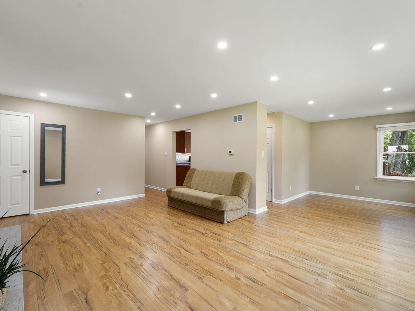 1412 MAPLE Road, Joliet, IL 60432