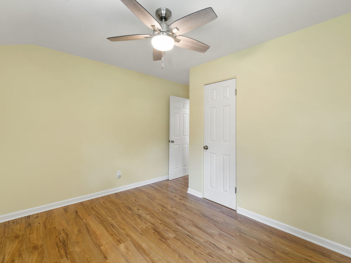 1412 MAPLE Road, Joliet, IL 60432