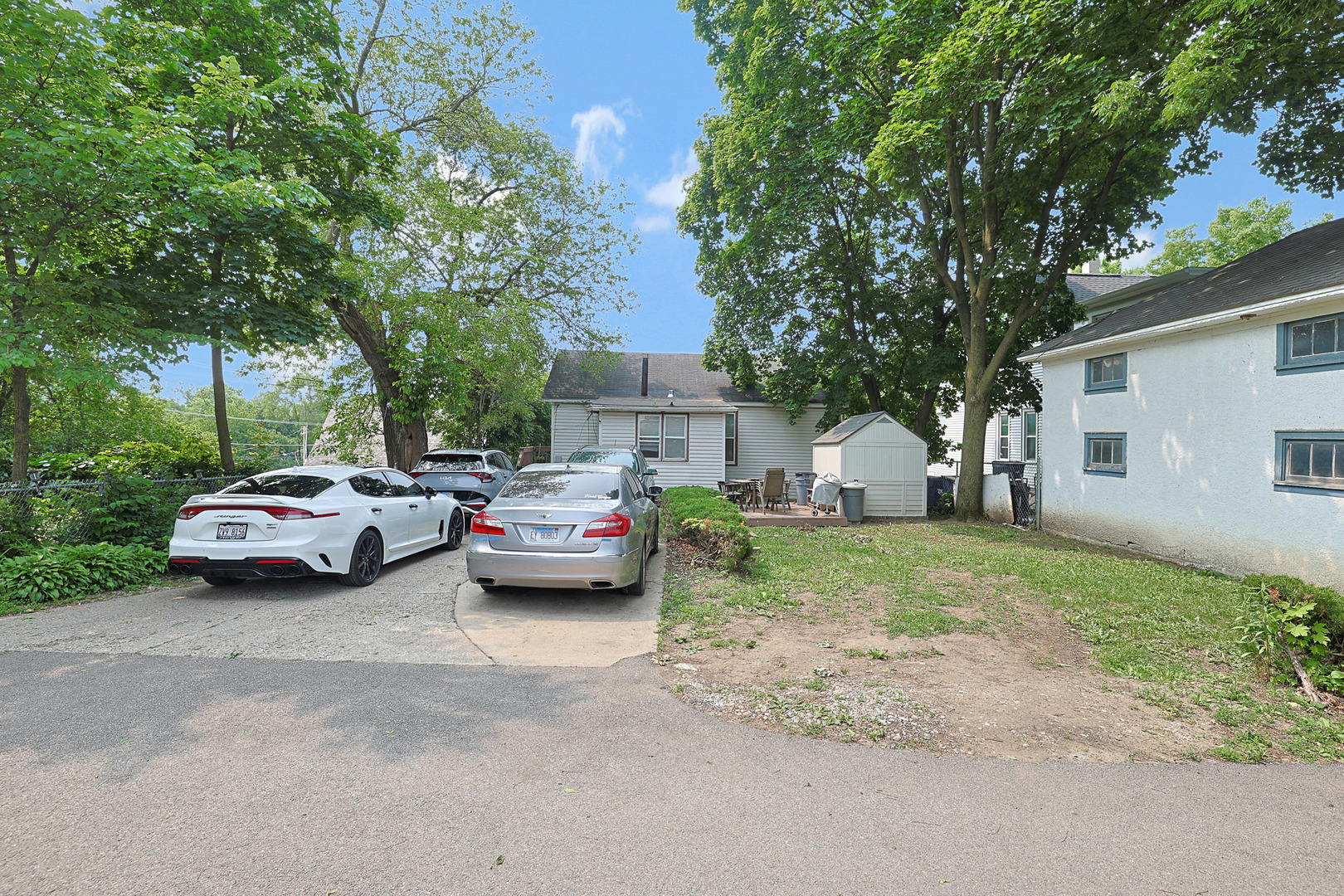 392 PLUM Court, Elgin, IL 60120