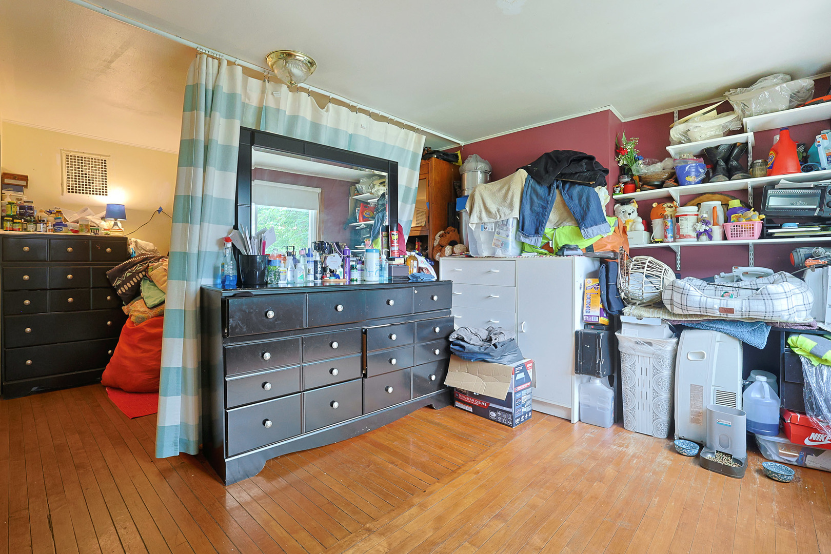 392 PLUM Court, Elgin, IL 60120