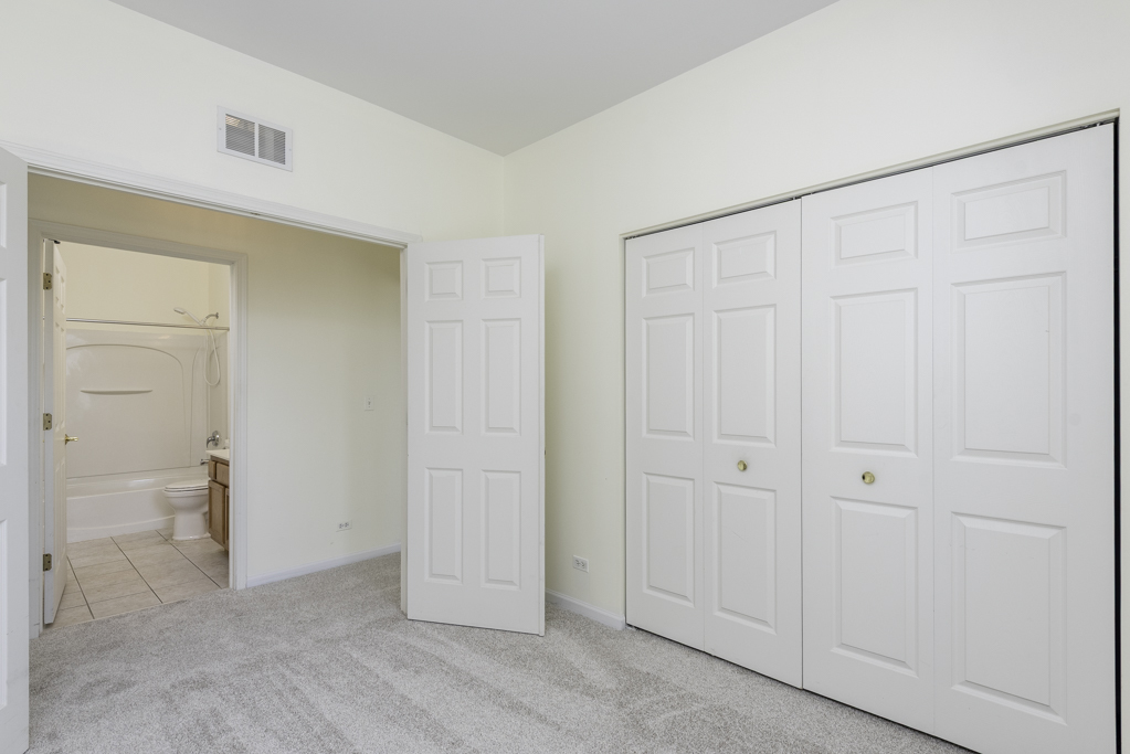 13154 W Sheffield Lane #13154, Beach Park, IL 60083