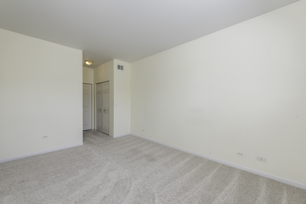 13154 W Sheffield Lane #13154, Beach Park, IL 60083