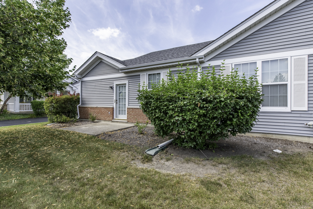 13154 W Sheffield Lane #13154, Beach Park, IL 60083