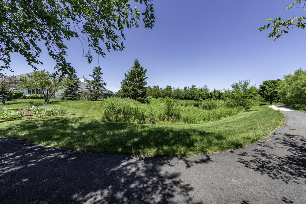 13154 W Sheffield Lane #13154, Beach Park, IL 60083