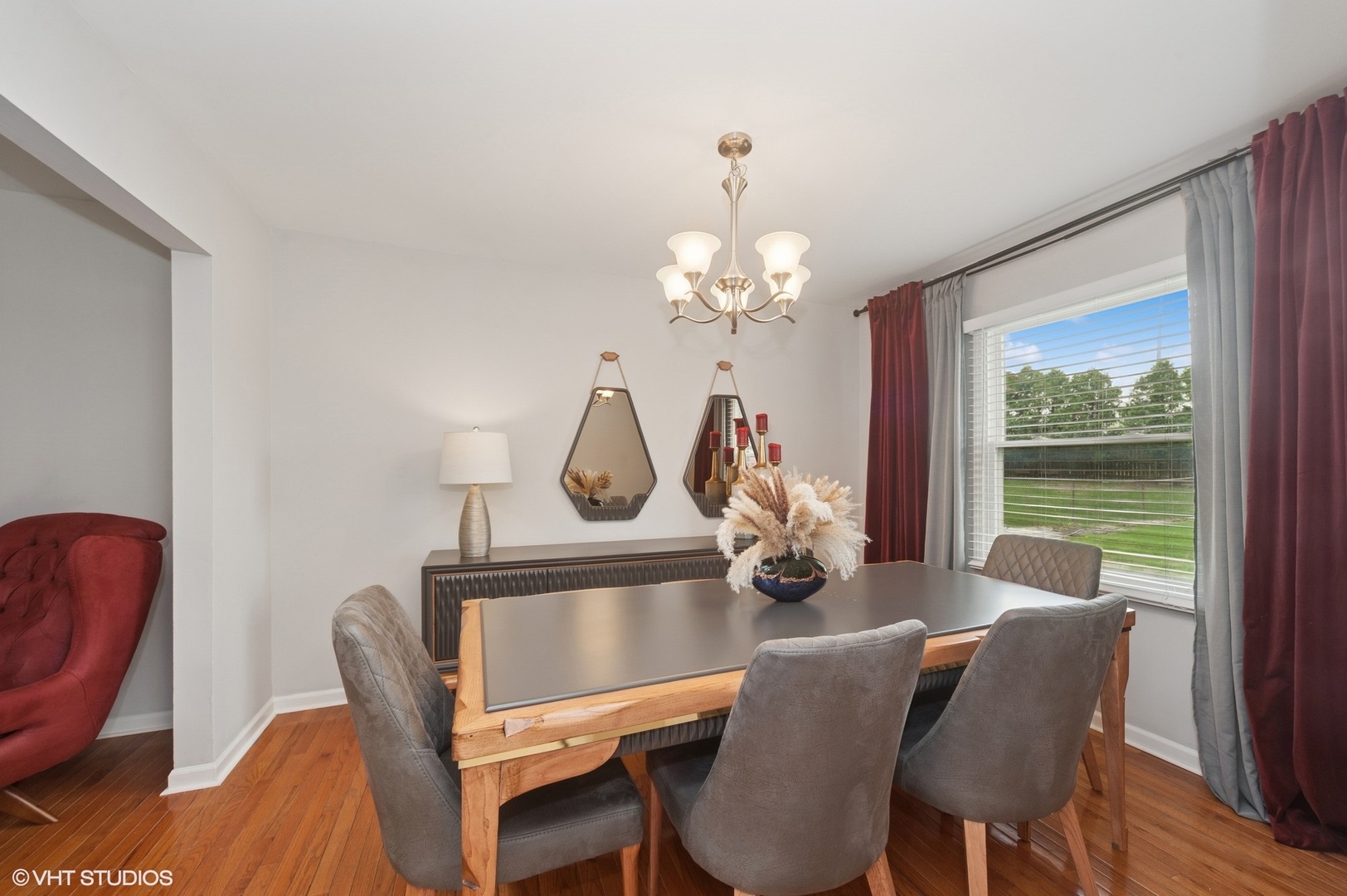 1630 S Princeton Avenue, Arlington Heights, IL 60005