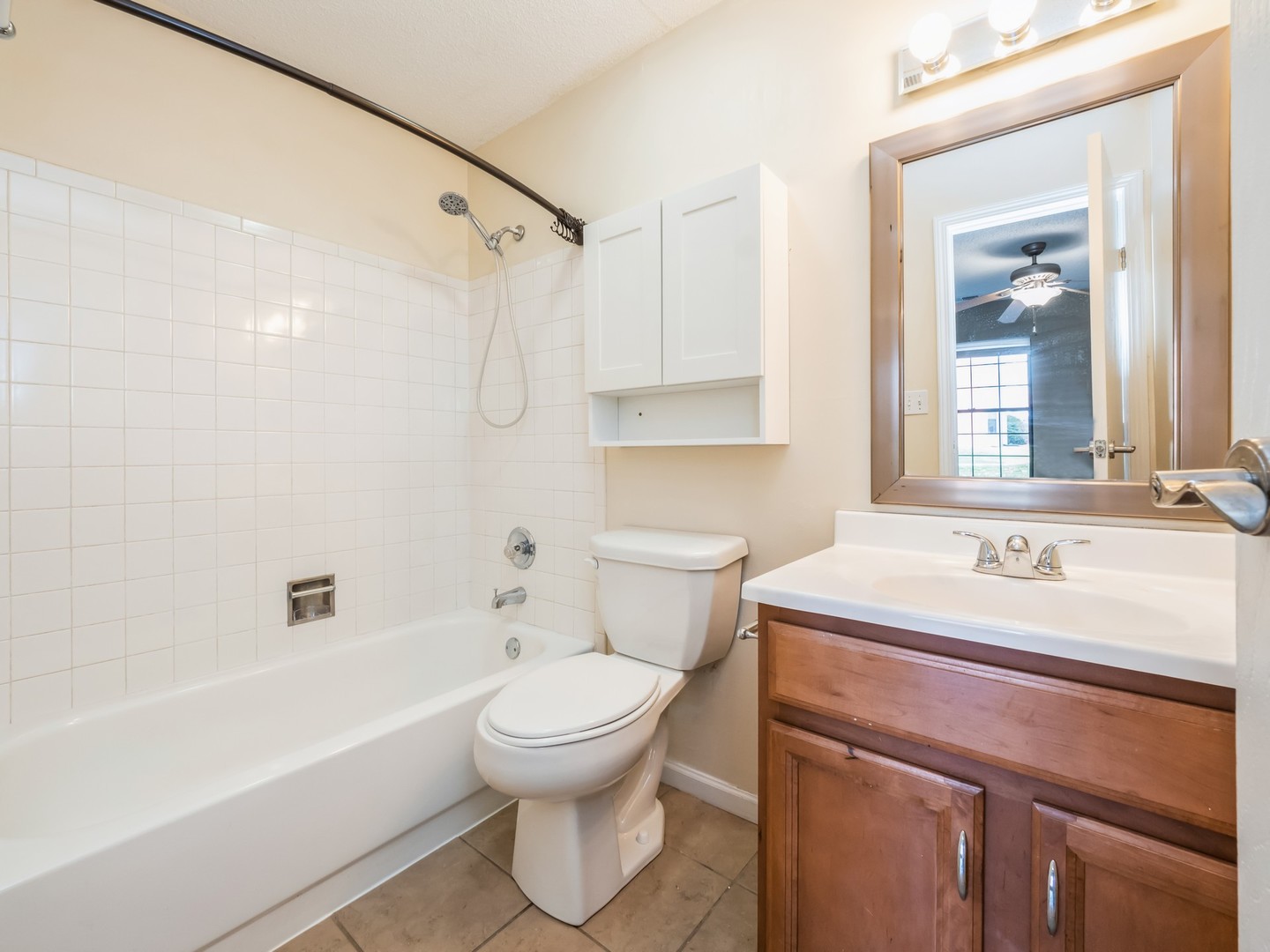 2048 N Rand Road #101, Palatine, IL 60074