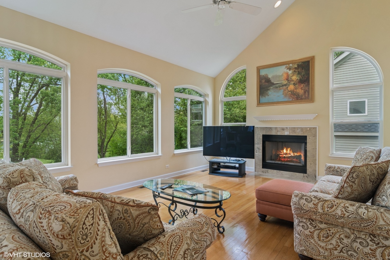 1048 N Palos Avenue, Palatine, IL 60067