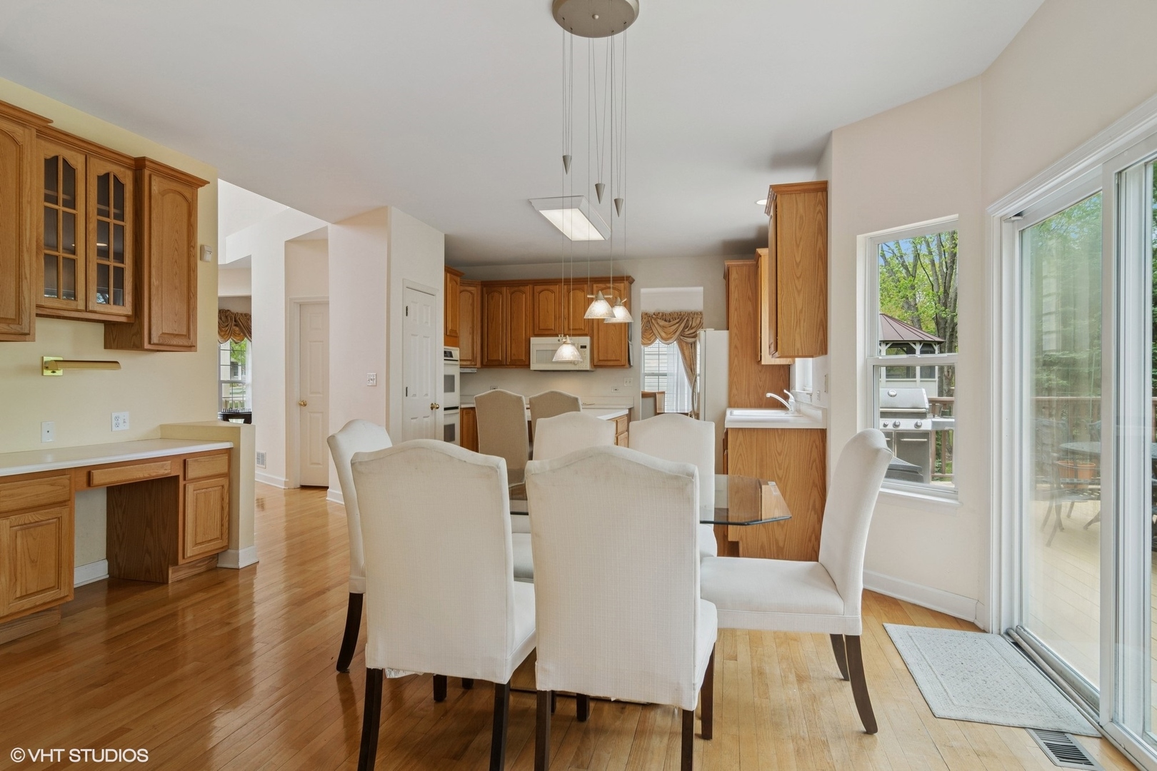 1048 N Palos Avenue, Palatine, IL 60067