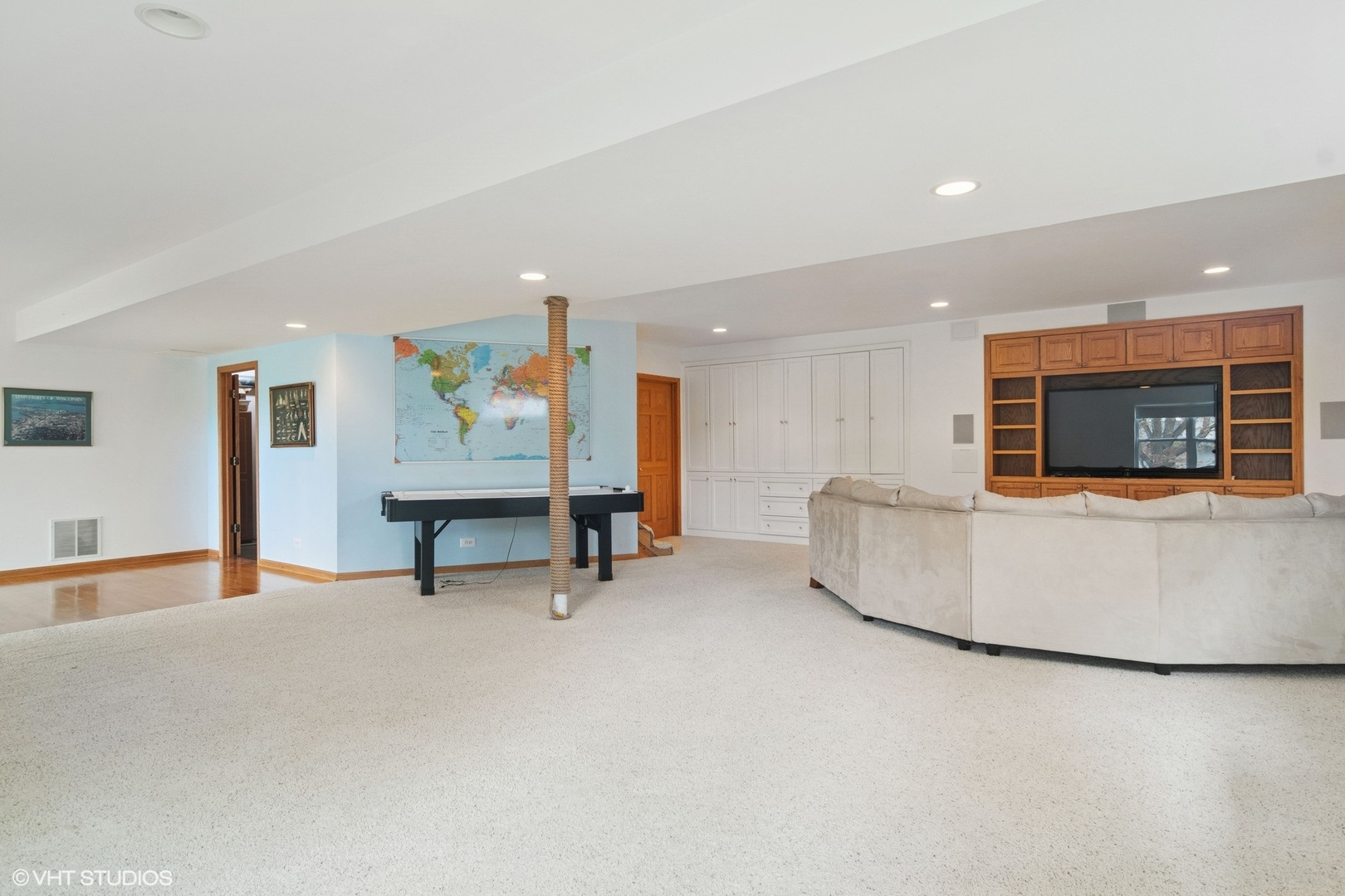 1048 N Palos Avenue, Palatine, IL 60067