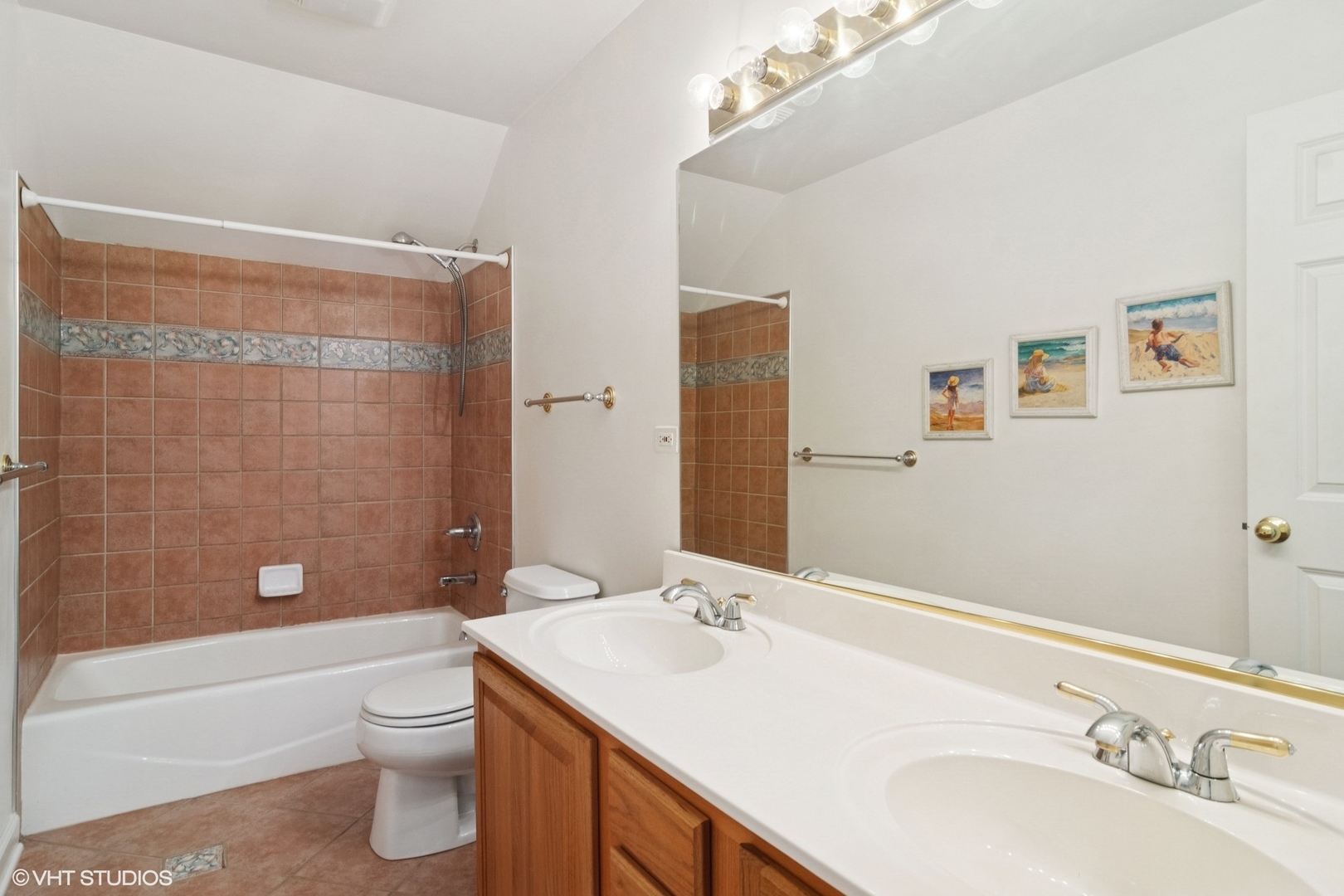 1048 N Palos Avenue, Palatine, IL 60067