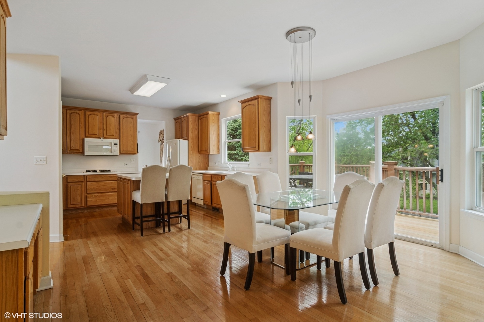 1048 N Palos Avenue, Palatine, IL 60067
