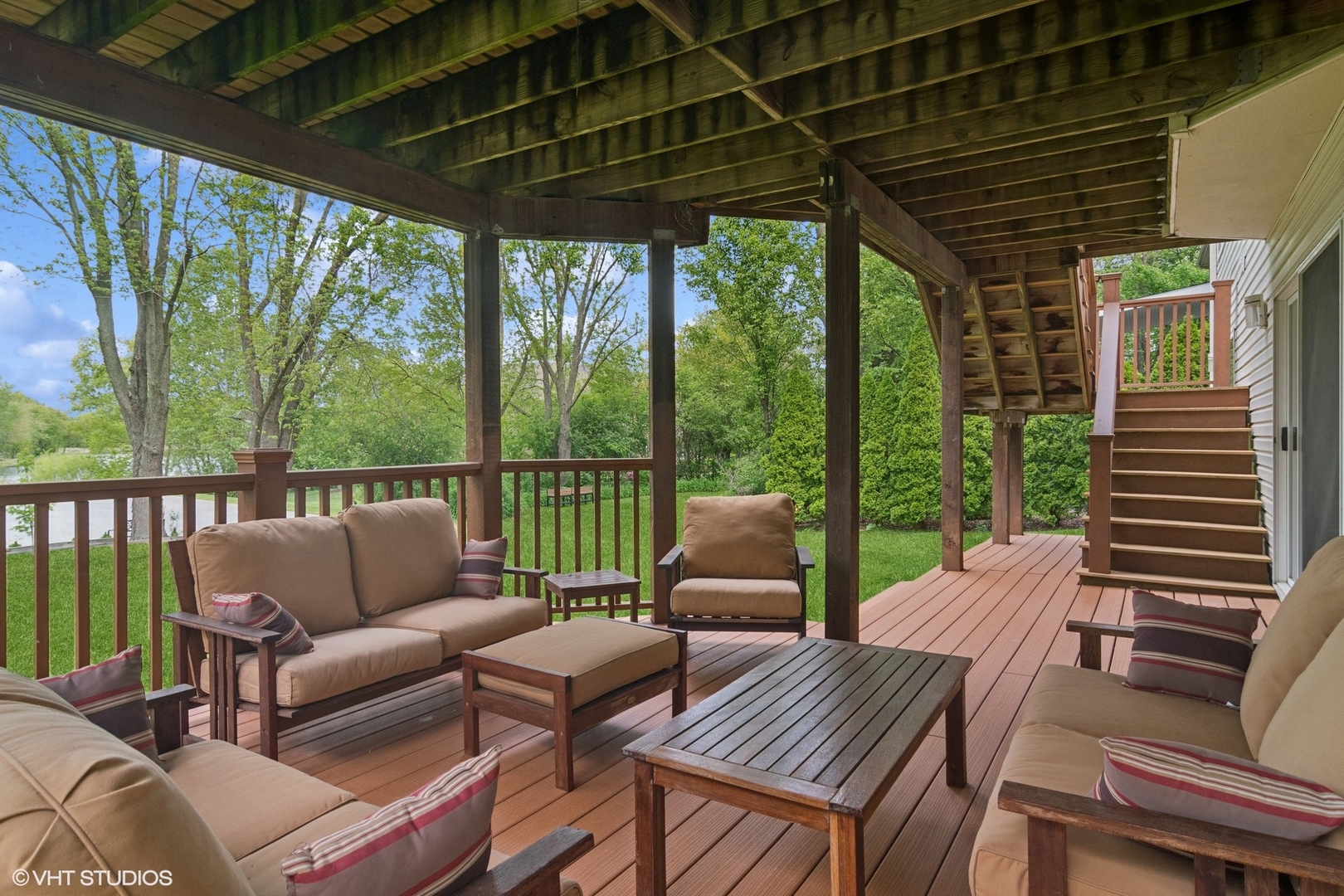 1048 N Palos Avenue, Palatine, IL 60067