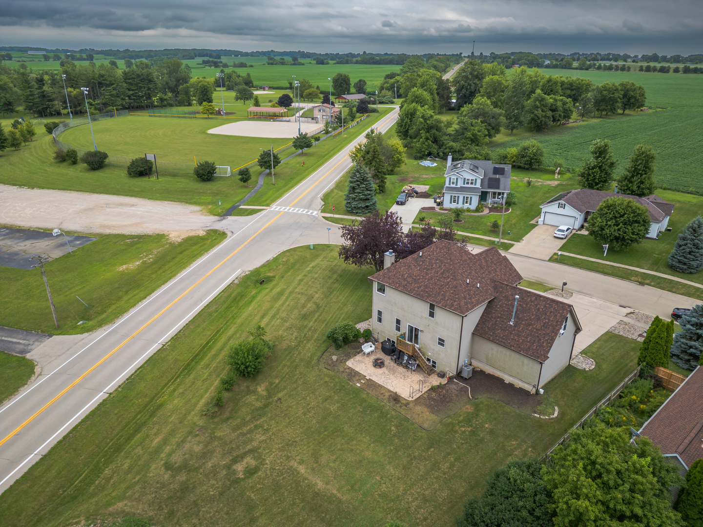 511 E Rennesoy Drive, Newark, IL 60541