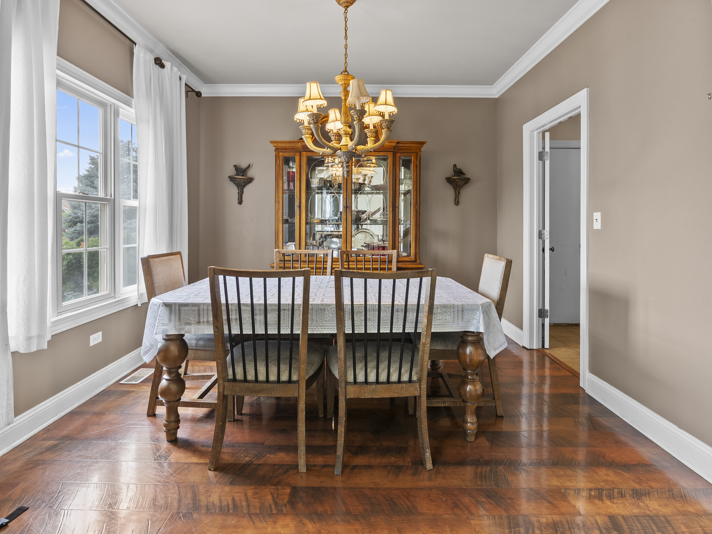 511 E Rennesoy Drive, Newark, IL 60541