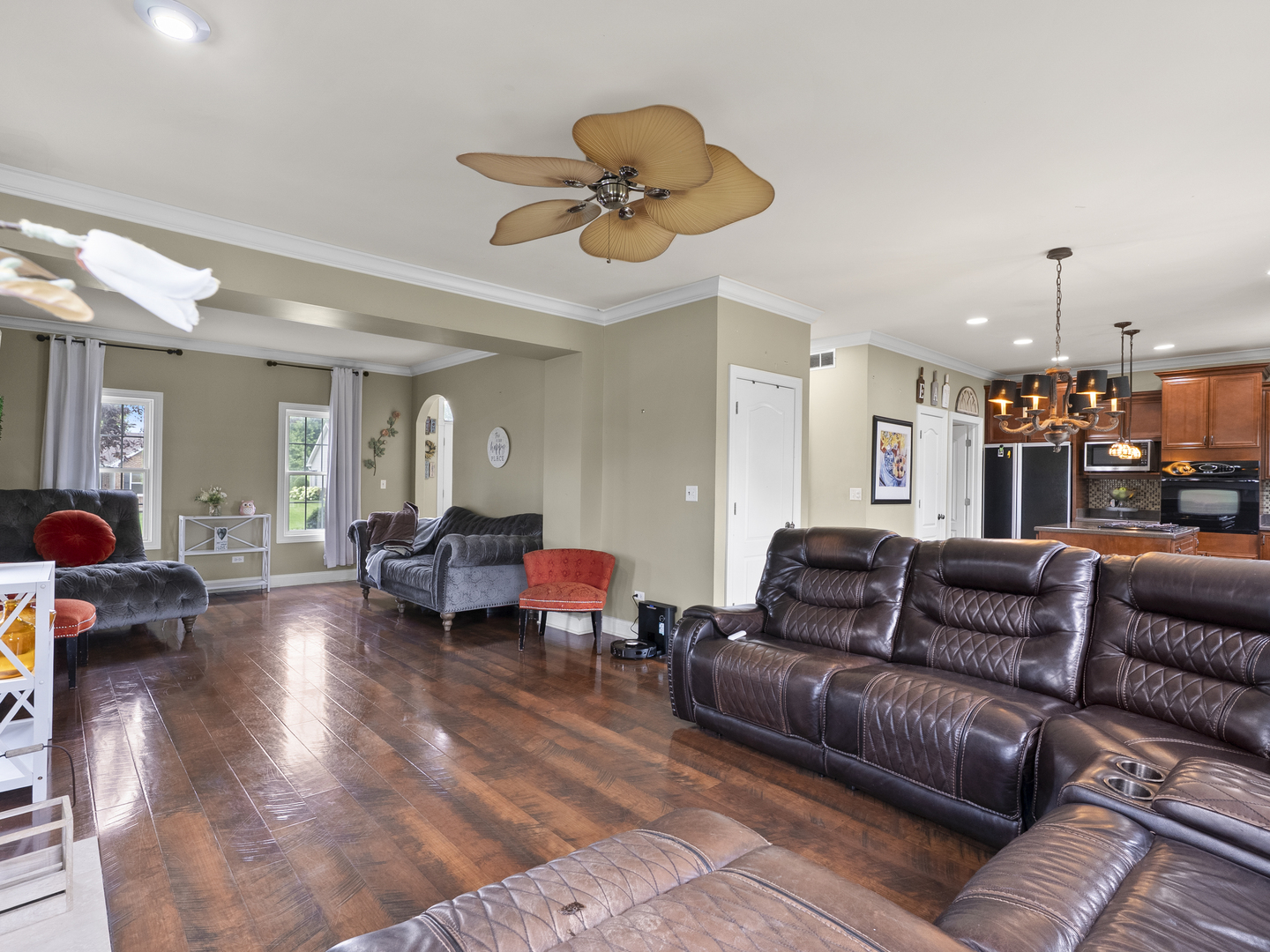 511 E Rennesoy Drive, Newark, IL 60541