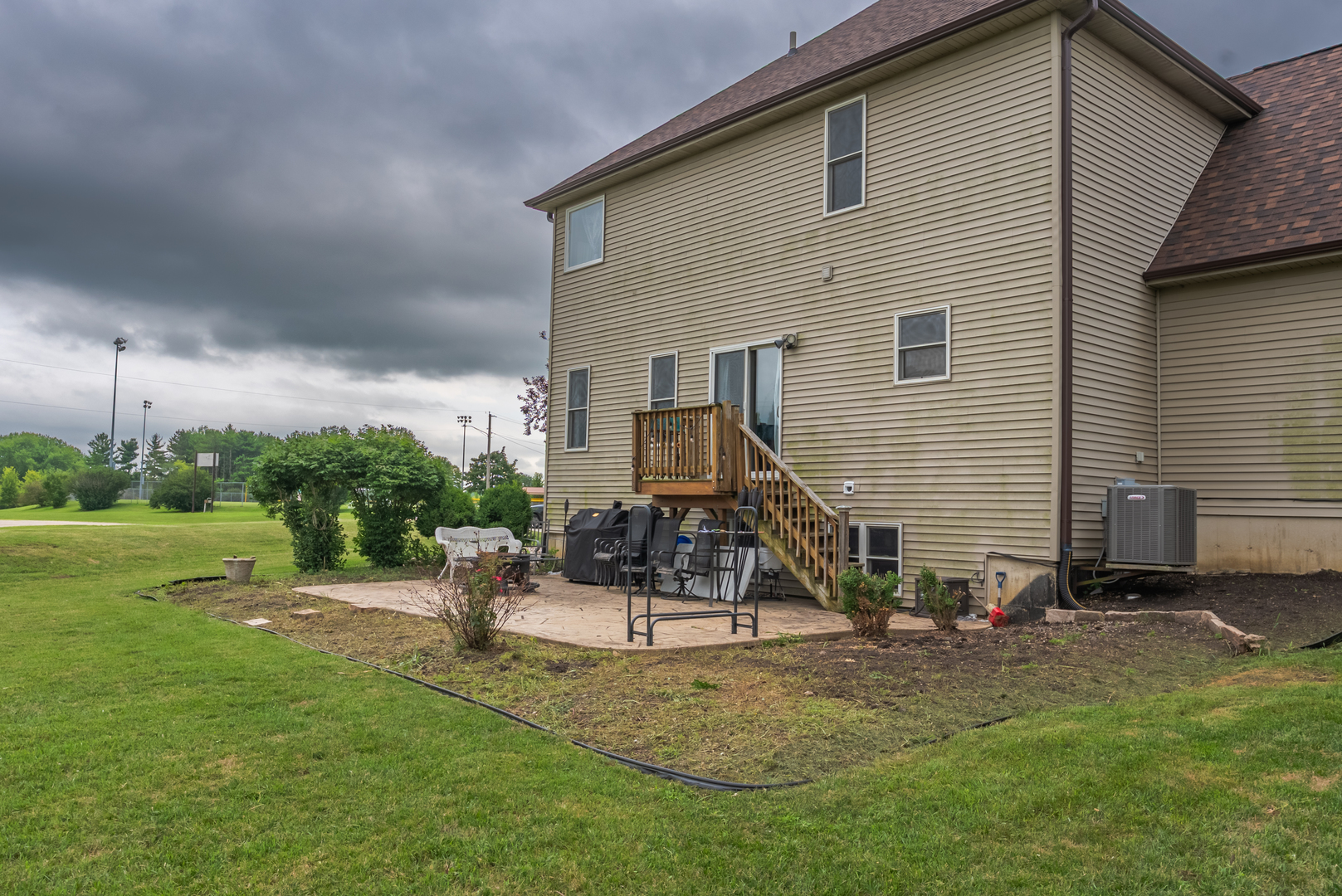 511 E Rennesoy Drive, Newark, IL 60541