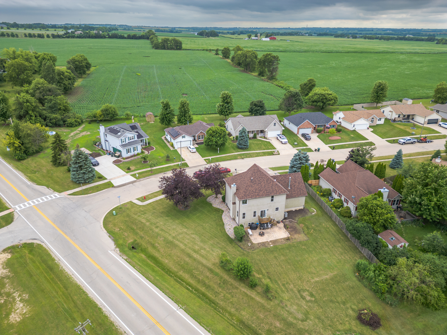 511 E Rennesoy Drive, Newark, IL 60541