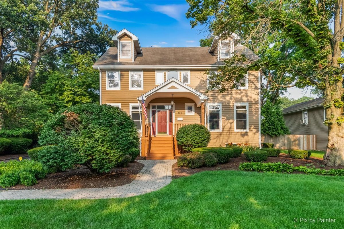 253 N Kenilworth Avenue, Glen Ellyn, IL 60137