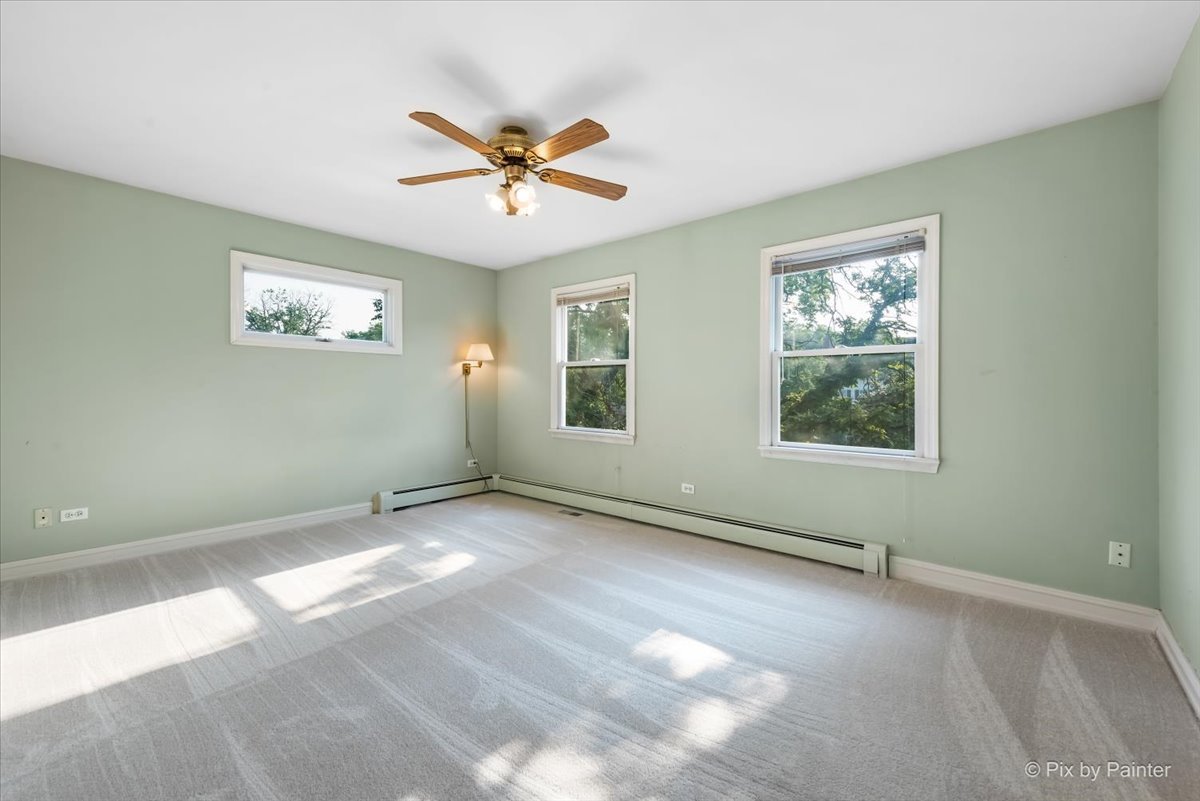 253 N Kenilworth Avenue, Glen Ellyn, IL 60137