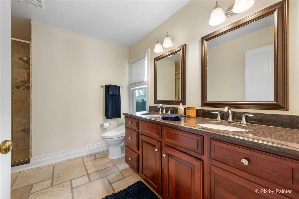 253 N Kenilworth Avenue, Glen Ellyn, IL 60137