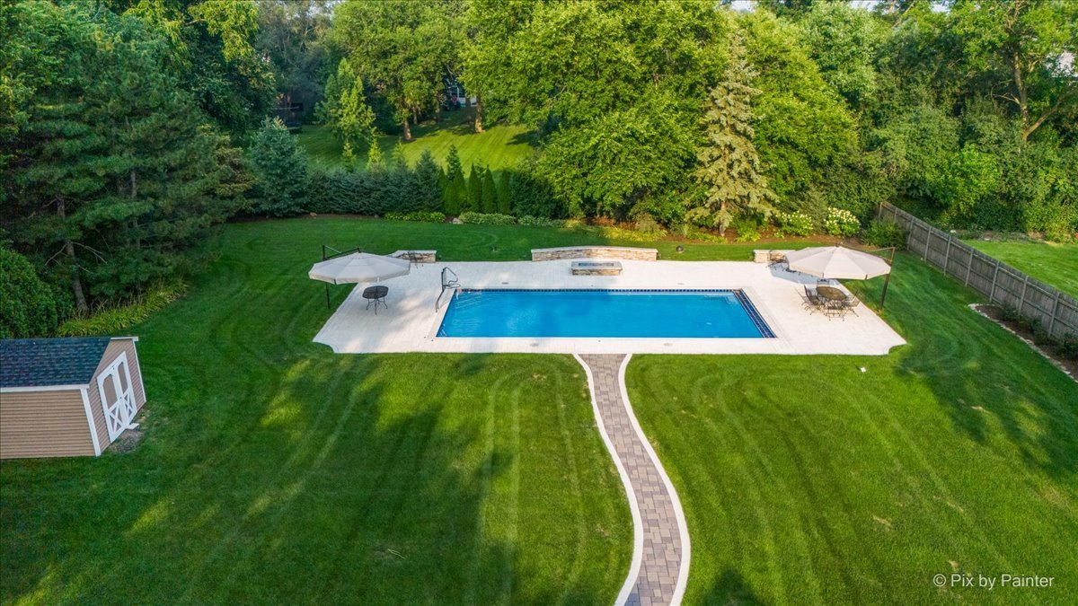 253 N Kenilworth Avenue, Glen Ellyn, IL 60137