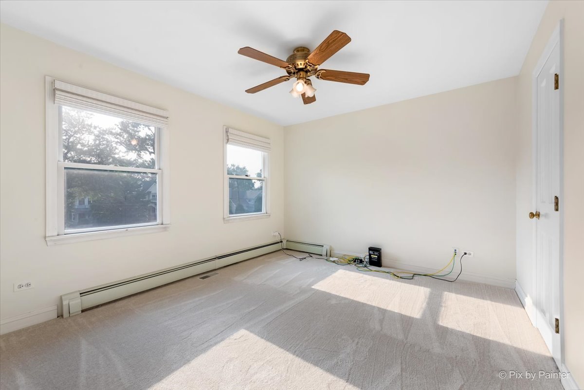 253 N Kenilworth Avenue, Glen Ellyn, IL 60137