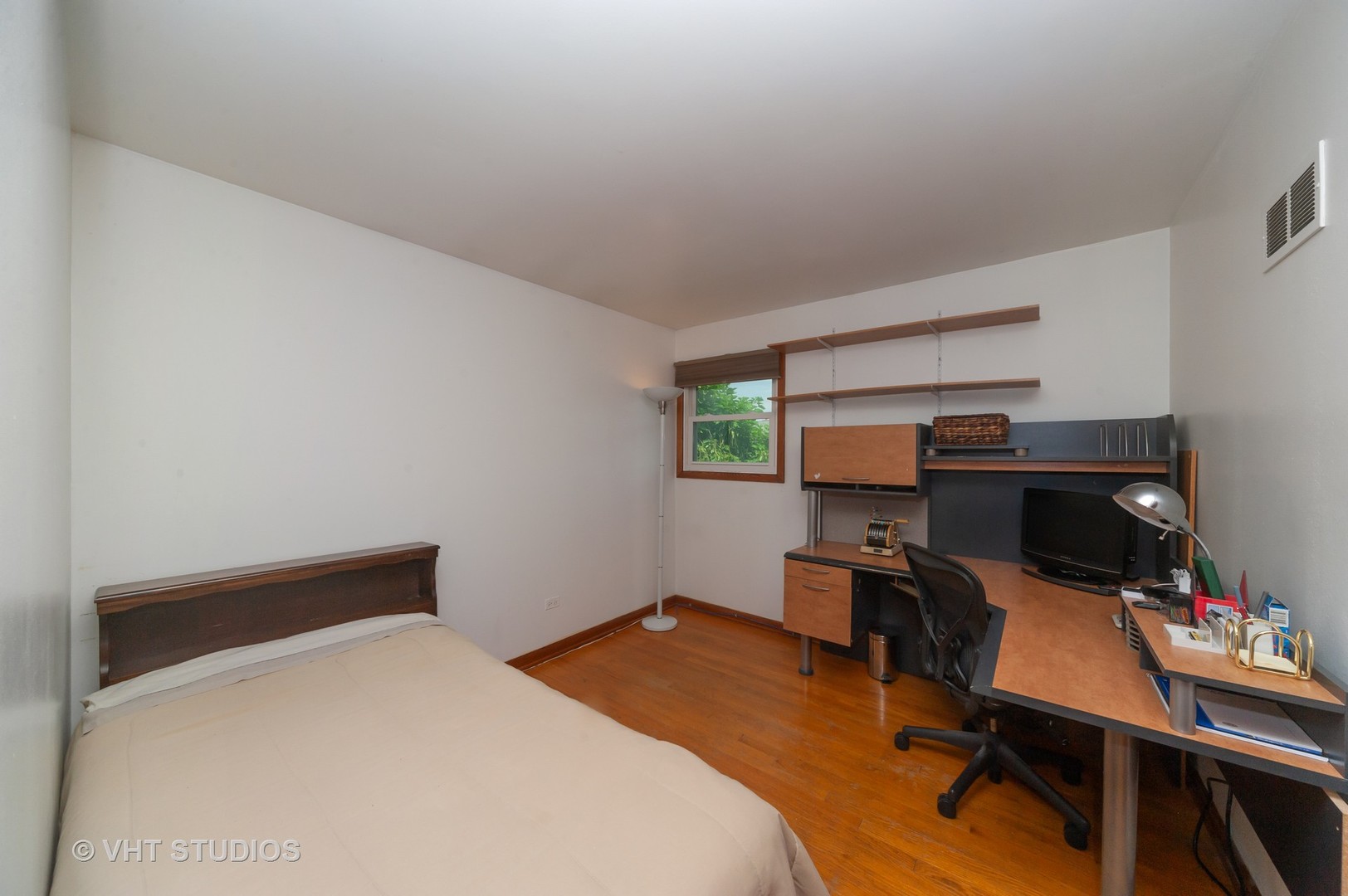 7849 W 101st Street, Palos Hills, IL 60465