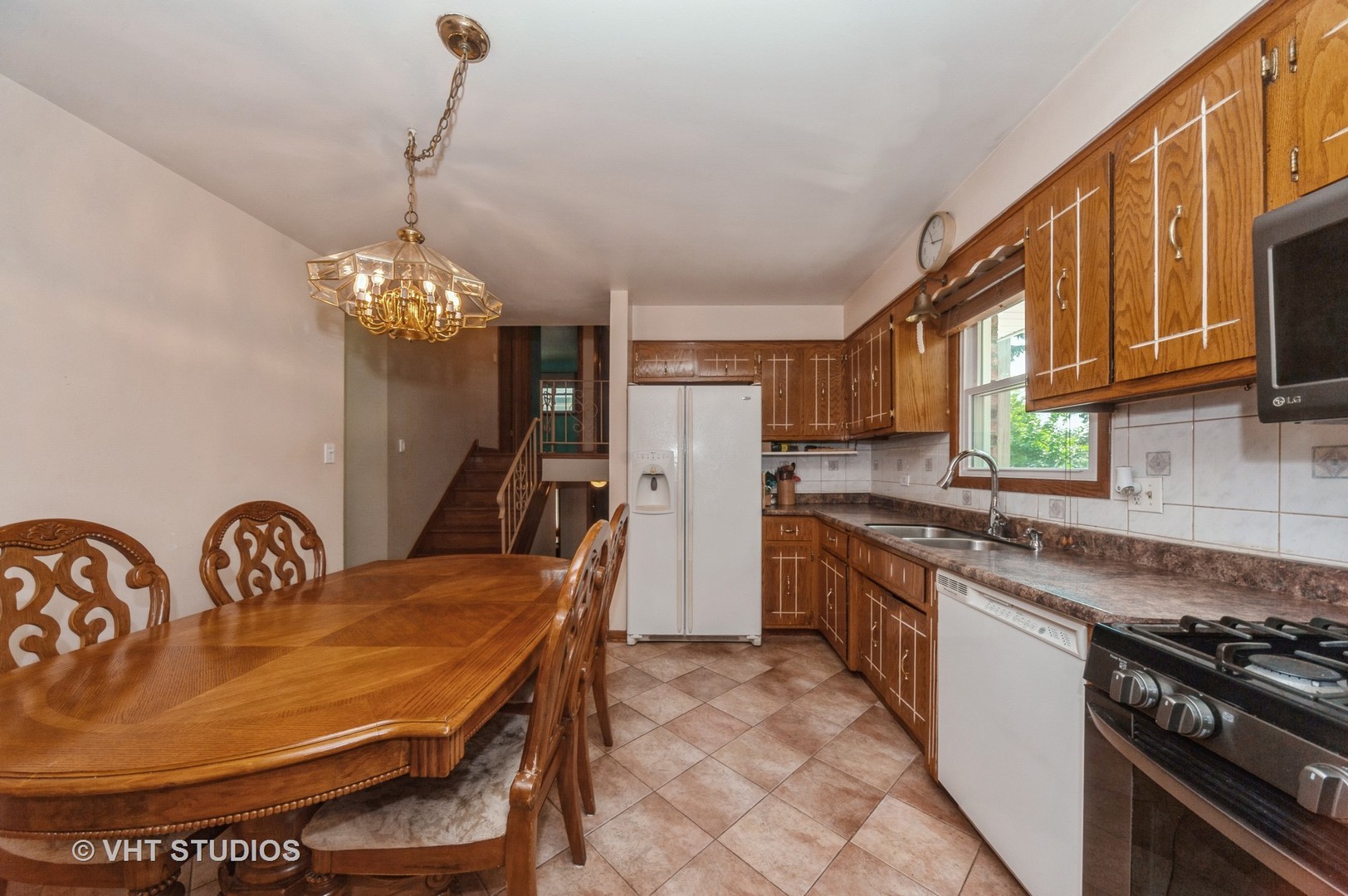 7849 W 101st Street, Palos Hills, IL 60465