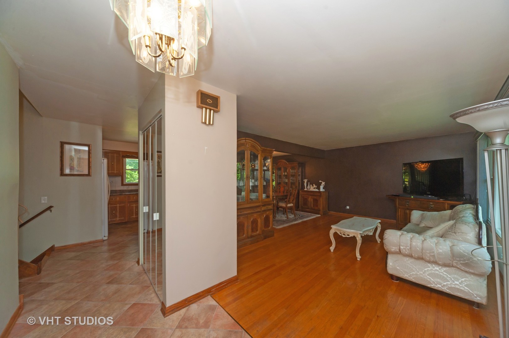7849 W 101st Street, Palos Hills, IL 60465