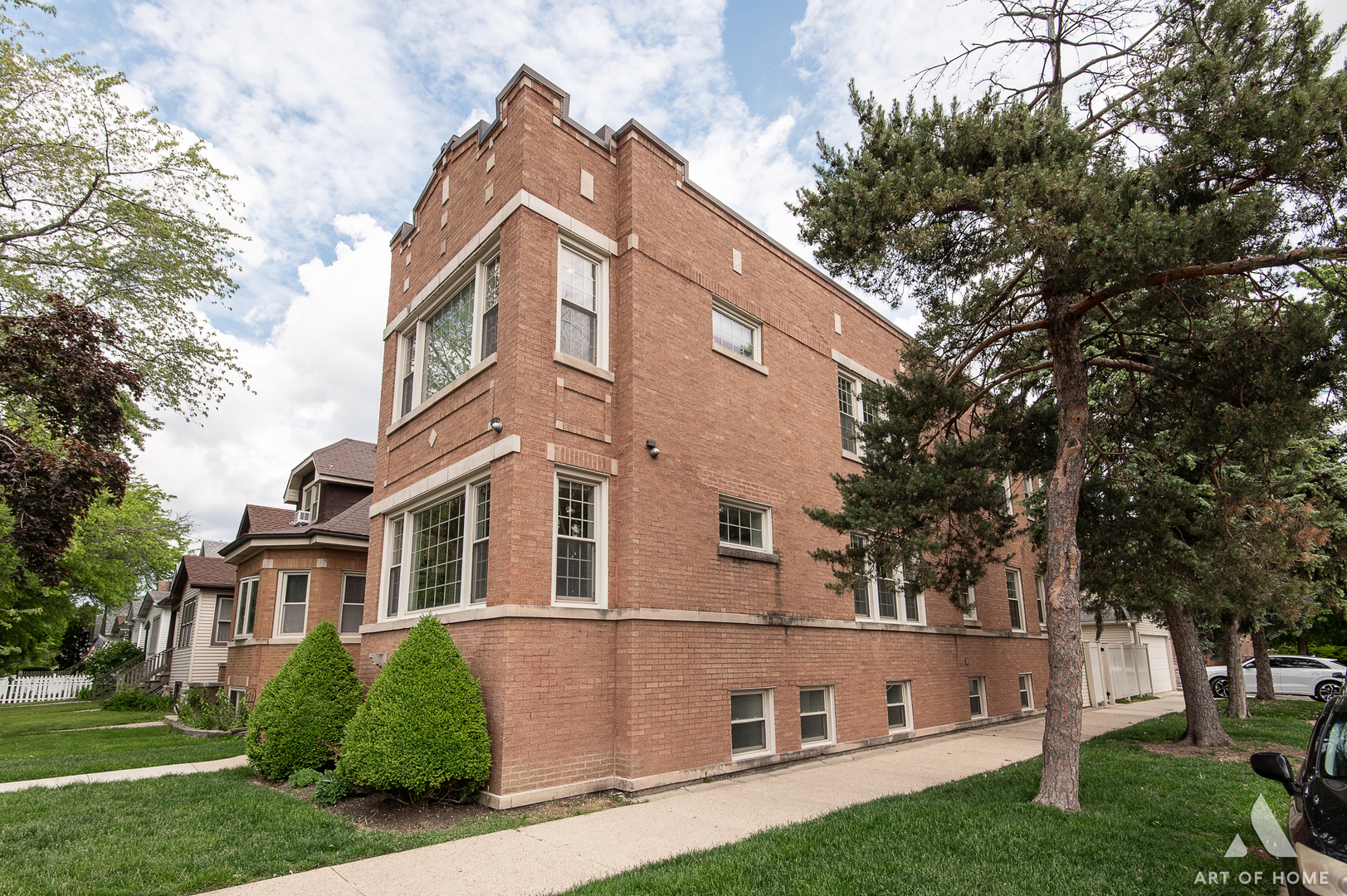3301 N Kilbourn Avenue #2, Chicago, IL 60641
