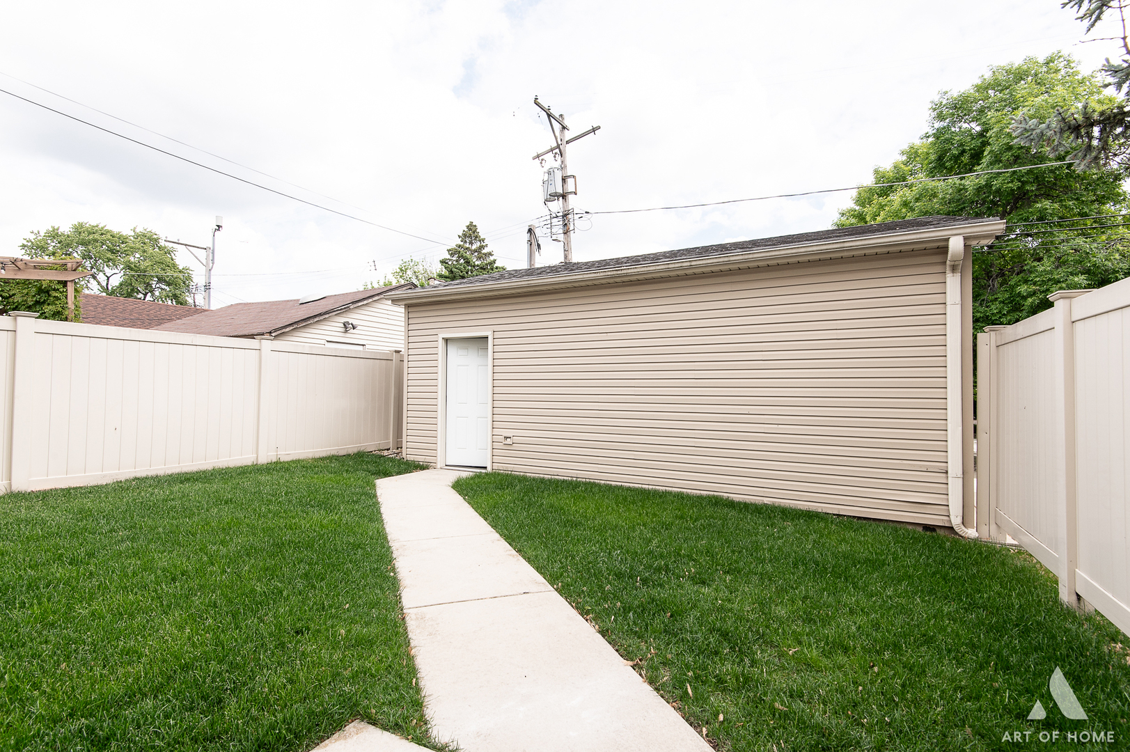 3301 N Kilbourn Avenue #2, Chicago, IL 60641