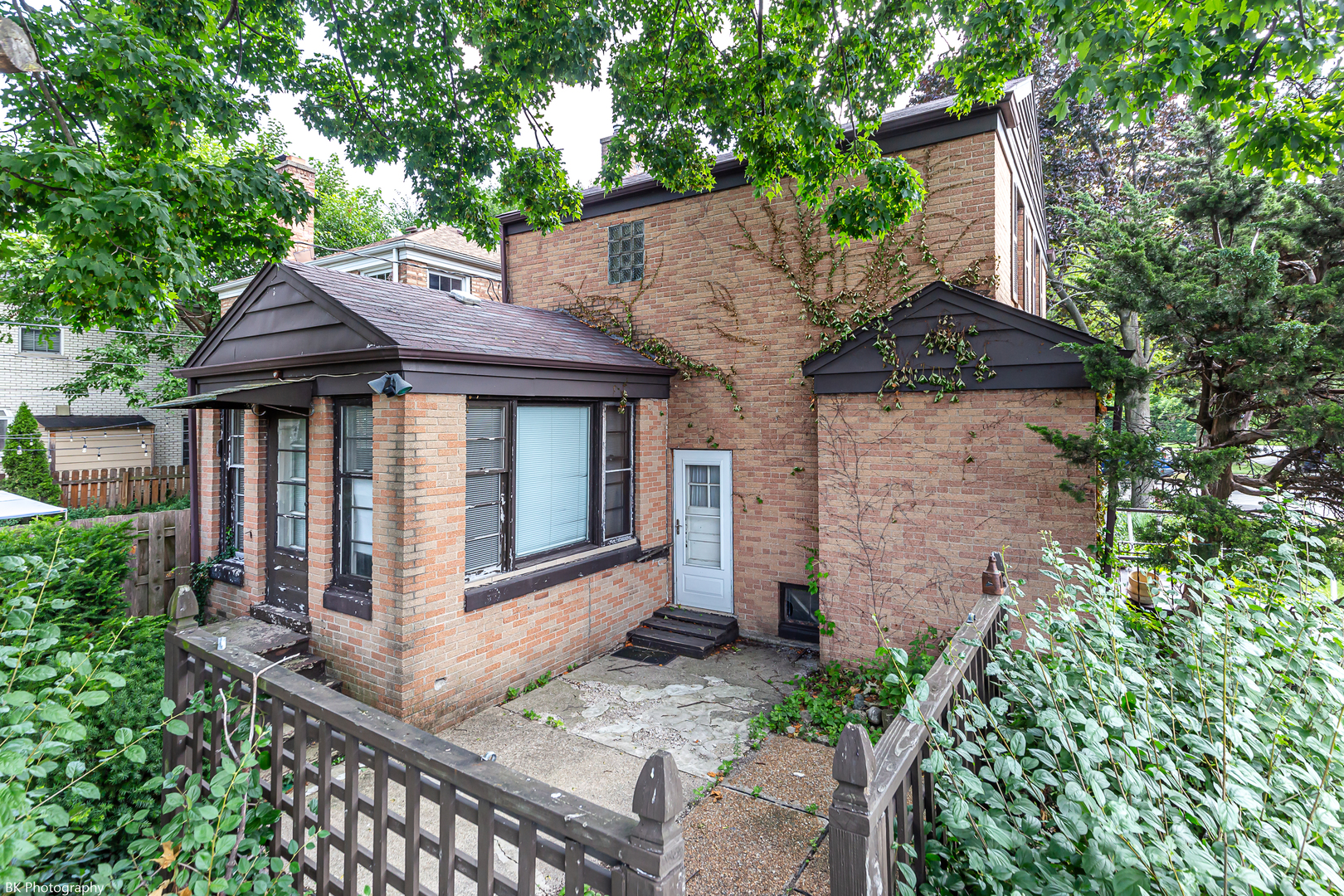 3810 W North Shore Avenue, Lincolnwood, IL 60712