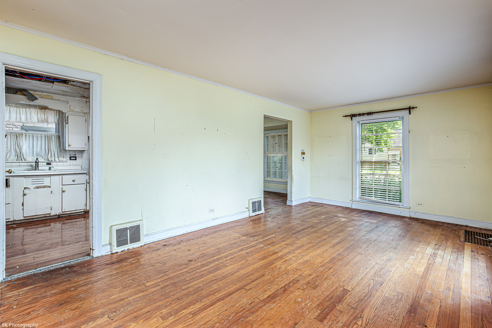 3810 W North Shore Avenue, Lincolnwood, IL 60712