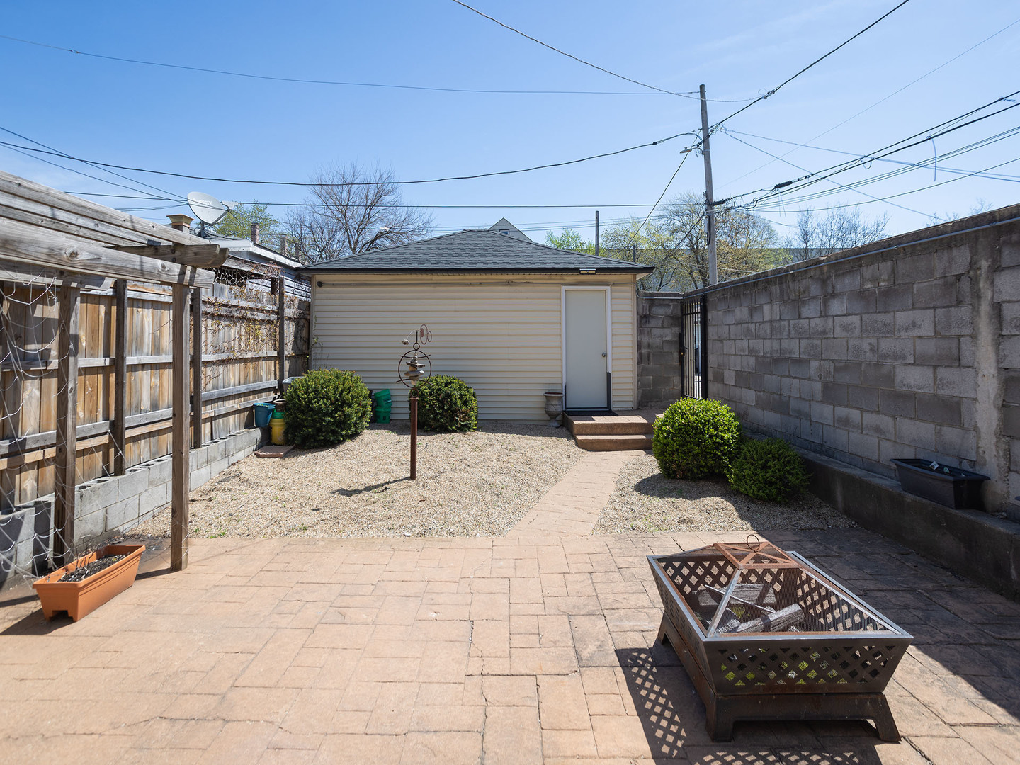 1643 S Fairfield Avenue, Chicago, IL 60608