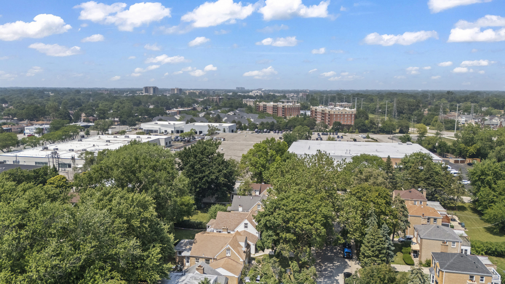 7244 N Kilpatrick Avenue, Lincolnwood, IL 60712