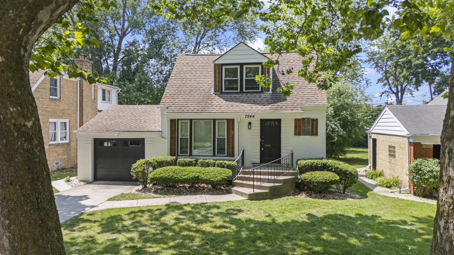 7244 N Kilpatrick Avenue, Lincolnwood, IL 60712