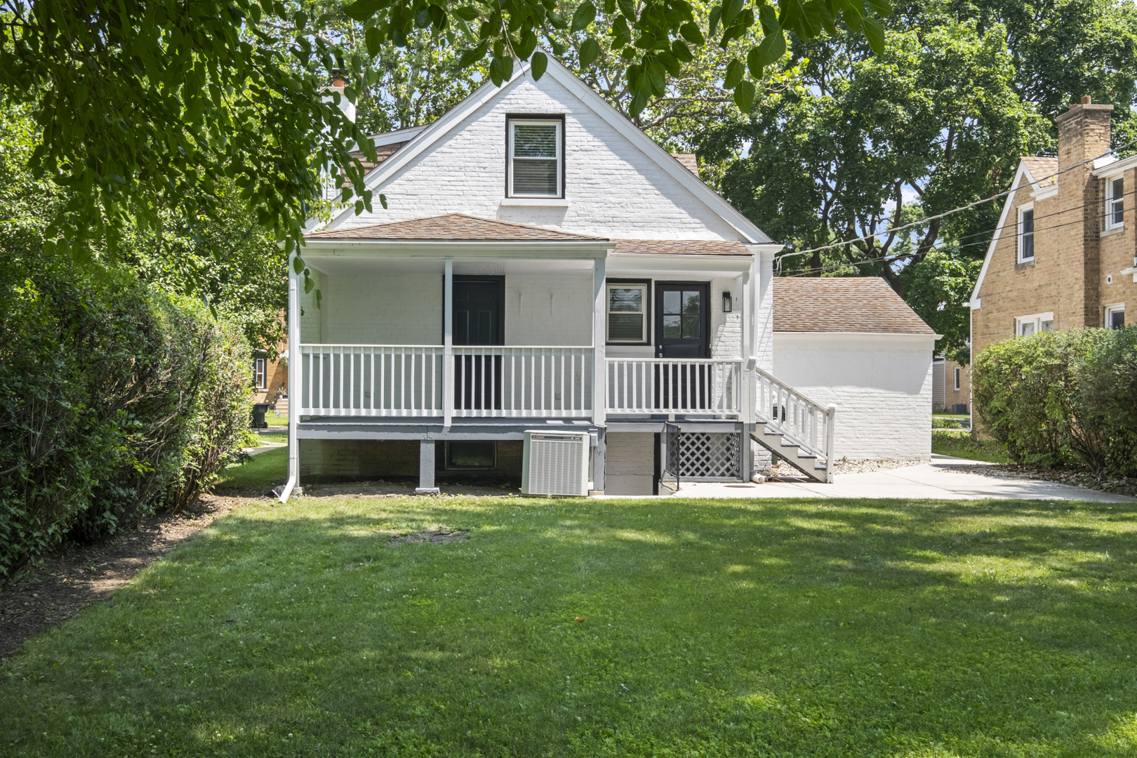 7244 N Kilpatrick Avenue, Lincolnwood, IL 60712