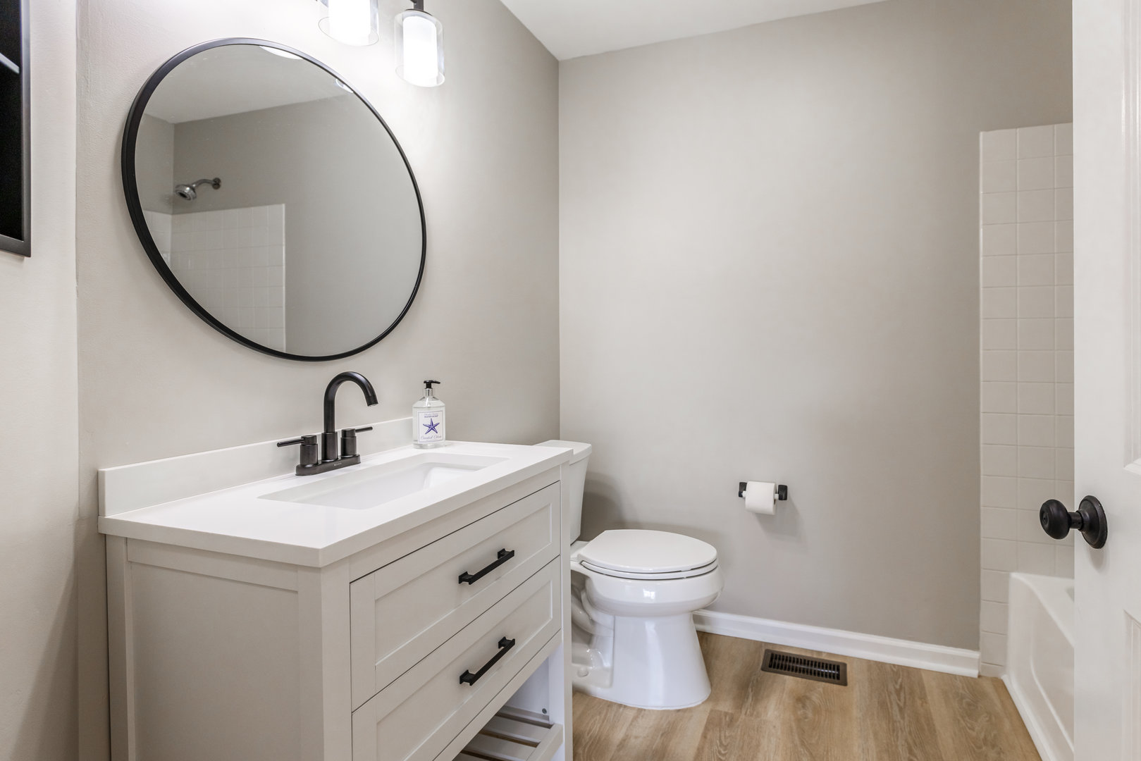 2819 Rutland Circle #102, Naperville, IL 60564
